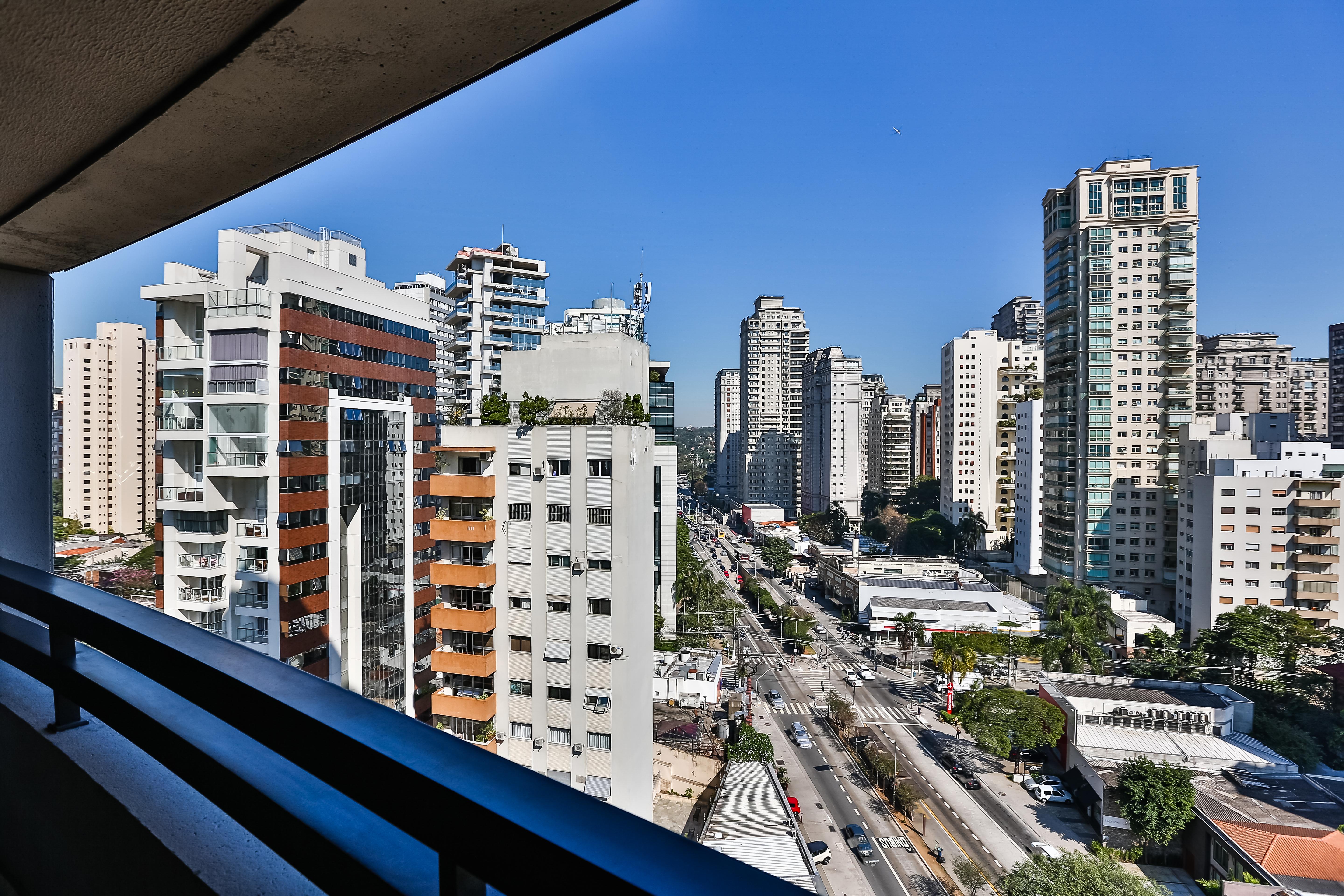 Radisson Blu Sao Paulo Hotel Exterior photo Residential buildings in the neighborhood