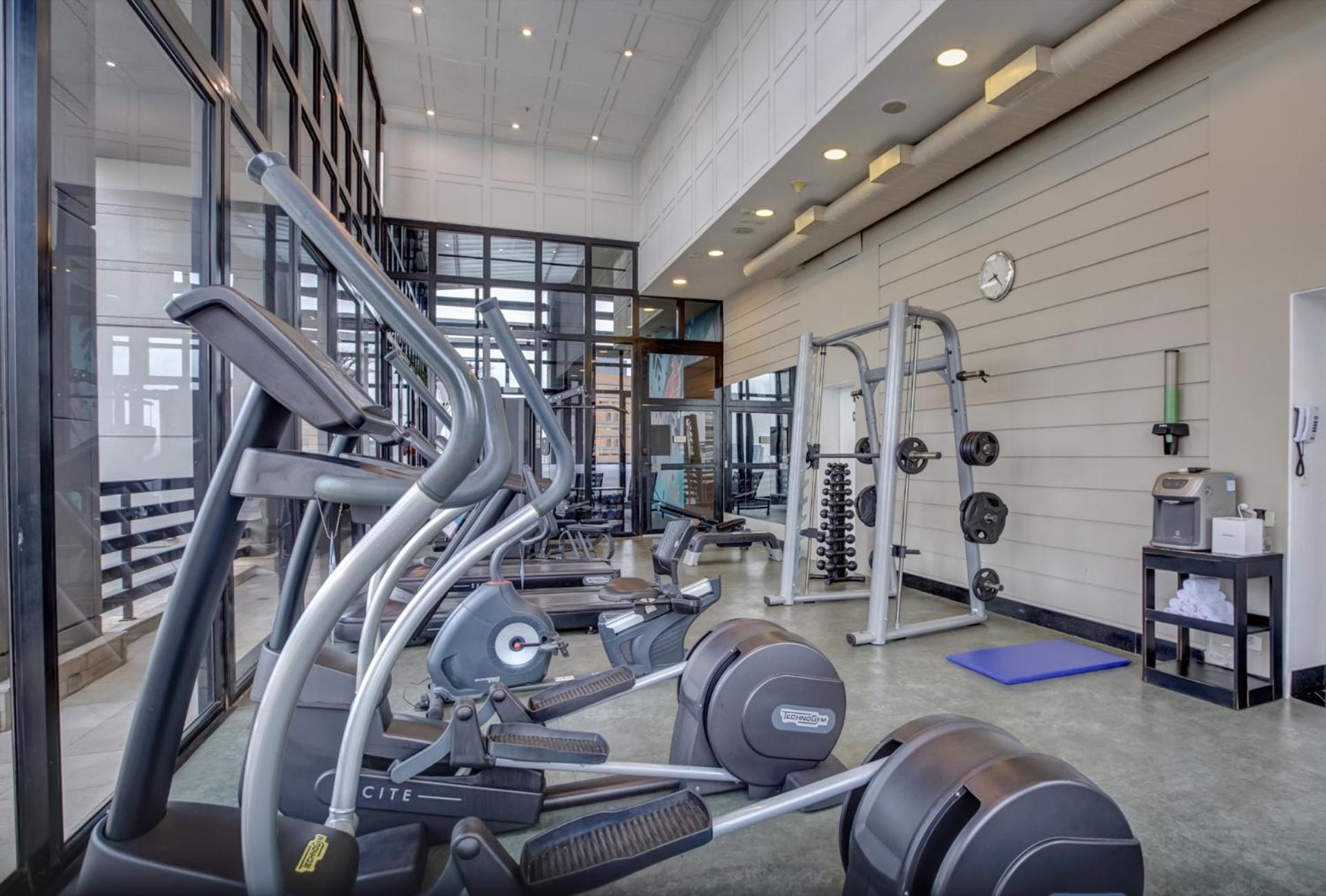 Radisson Blu Sao Paulo Hotel Exterior photo The gym at the hotel